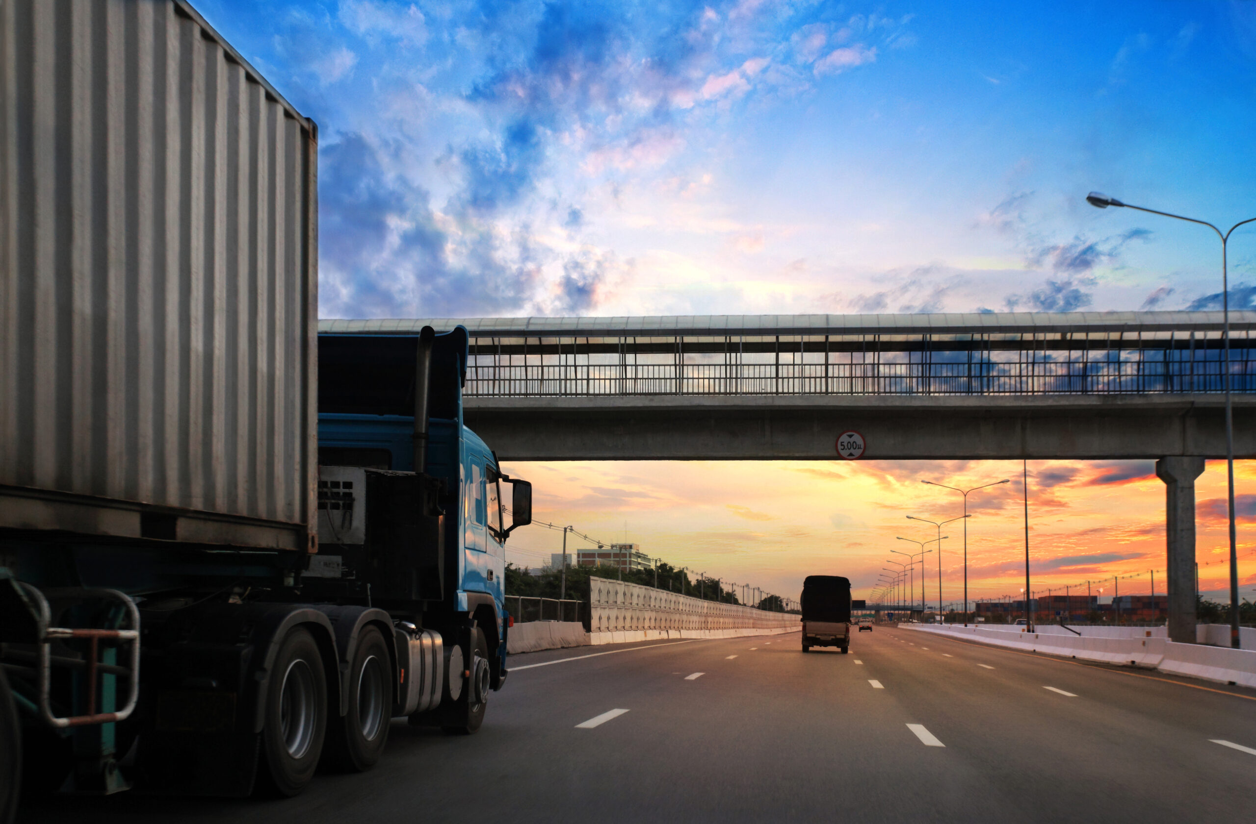 Trucking Insurance - What Types of Coverage Do You Need For Your New Business
